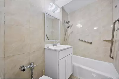 142-05 Roosevelt Avenue #331, Flushing, NY 11354 - Photo 9
