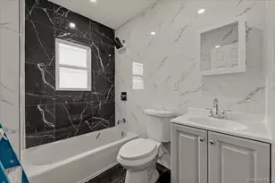 90-48 204th St, Hollis, NY 11423 - Photo 7