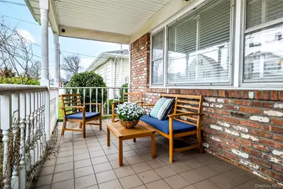 133 S Forest, Rockville Centre, NY 11570 - Photo 3