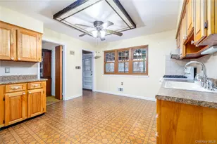 133 S Forest, Rockville Centre, NY 11570 - Photo 9