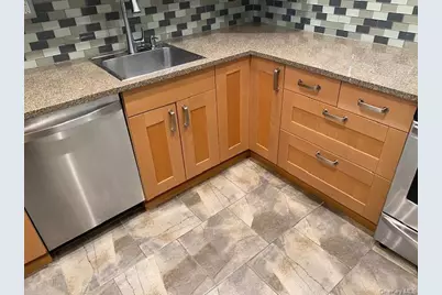 263-17 74th Avenue #E-2, Glen Oaks, NY 11004 - Photo 5