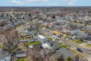 1423 Harding St, North Bellmore, NY 11710 - Photo 39