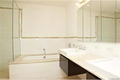 175 Huguenot Street #2207, New Rochelle, NY 10801 - Photo 5