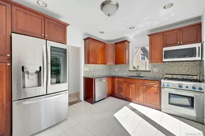 156 Park Drive, Eastchester, NY 10709 - Photo 11