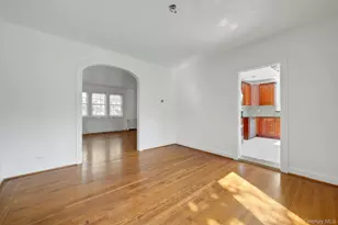 156 Park Dr, Eastchester, NY 10709 - Photo 9