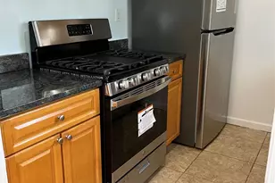 82-81 88th Pl, Glendale, NY 11385 - Photo 3