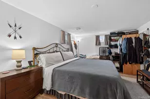 8 Duane Dr, Ronkonkoma, NY 11779 - Photo 23