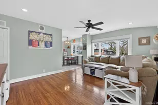 8 Duane Dr, Ronkonkoma, NY 11779 - Photo 5