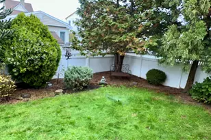 1316 Mcclure Ave, Elmont, NY 11003 - Photo 17