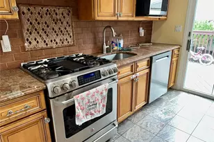 1316 Mcclure Ave, Elmont, NY 11003 - Photo 5