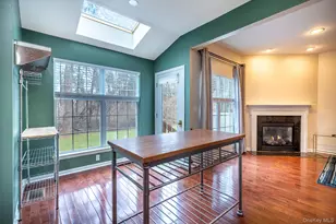 811 Huntington Dr, Fishkill, NY 12524 - Photo 21