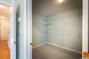 811 Huntington Dr, Fishkill, NY 12524 - Photo 23