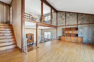 39 Cherry St, Selden, NY 11784 - Photo 9