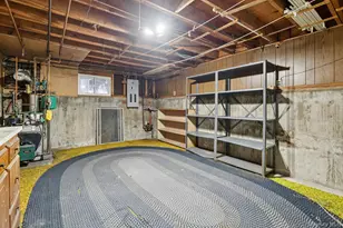 39 Cherry St, Selden, NY 11784 - Photo 37