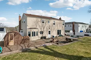 39 Cherry St, Selden, NY 11784 - Photo 45