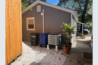 23 West Drive, Port Washington, NY 11050 - Photo 19