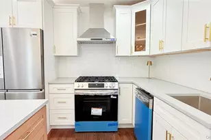 122 6th St, Hicksville, NY 11801 - Photo 9