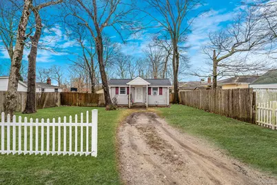 16 Rexmere Avenue, Farmingville, NY 11738 - Photo 3