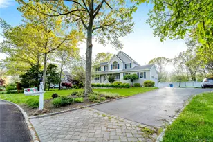 212 Fairway Dr, Wading River, NY 11792 - Photo 5