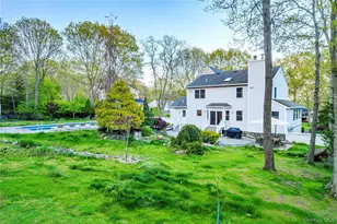 212 Fairway Dr, Wading River, NY 11792 - Photo 31