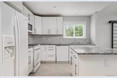 31 Kipling Street, Hartsdale, NY 10530 - Photo 5