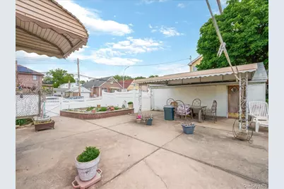 63-01 138th Street, Flushing, NY 11367 - Photo 15