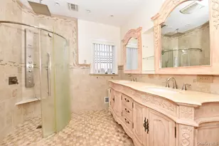 300 Pennsylvania Ave, Mineola, NY 11501 - Photo 19