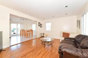 300 Pennsylvania Ave, Mineola, NY 11501 - Photo 5