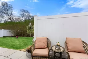 21 Elkin Dr, Middle Island, NY 11953 - Photo 29