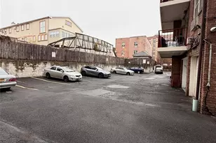 172-39 Highland Ave, Jamaica, NY 11432 - Photo 15