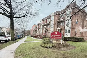 172-39 Highland Ave, Jamaica, NY 11432 - Photo 17