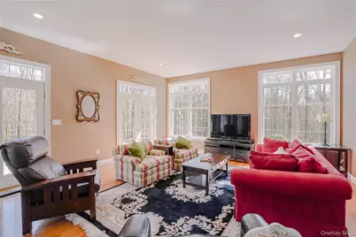 380 Southbury Road, Roxbury, CT 06783 - Photo 9