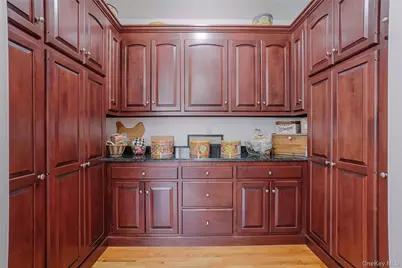 380 Southbury Road, Roxbury, CT 06783 - Photo 15