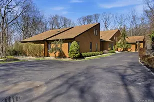 9 Watercrest Ct, Saint James, NY 11780 - Photo 31
