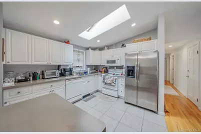 111 Friendship Drive, Rocky Point, NY 11778 - Photo 9