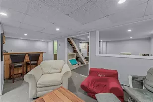 77 N Summit Ave, Patchogue, NY 11772 - Photo 25