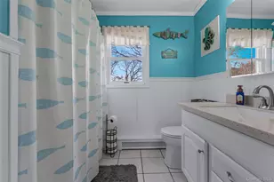 77 N Summit Ave, Patchogue, NY 11772 - Photo 17