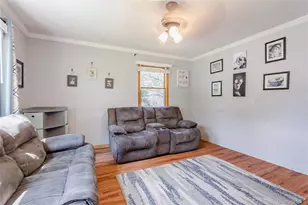 77 N Summit Ave, Patchogue, NY 11772 - Photo 11