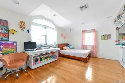 99-78 164th Road, Howard Beach, NY 11414 - Photo 13