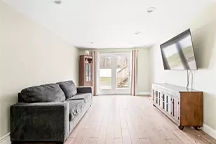 7 Mt McKinley Ave, Farmingville, NY 11738 - Photo 3