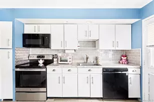 7 Mt McKinley Ave, Farmingville, NY 11738 - Photo 9