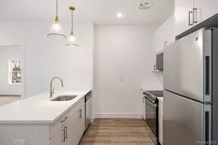 306 Bluestone Ct, Maybrook, NY 12543 - Photo 9