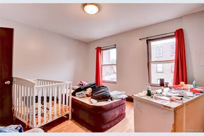 114 W Parmenter Street, Newburgh, NY 12550 - Photo 9