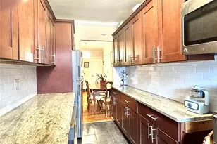 150-25 72nd Rd, Kew Gardens, NY 11367 - Photo 13