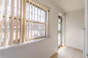 102-23 43rd Ave, Flushing, NY 11368 - Photo 15
