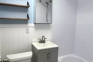 39 Chapman Pl, Bay Shore, NY 11706 - Photo 7