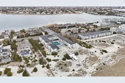 281 Dune Road #16B, Westhampton Beach, NY 11978 - Photo 31