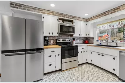 51 Lockitt Drive, Jamesport, NY 11901 - Photo 9