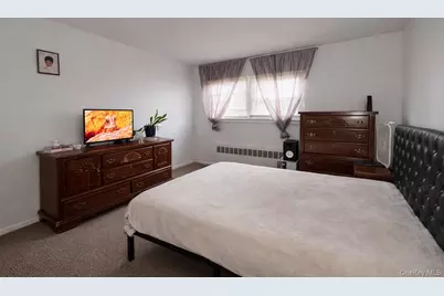 6931 Almeda Avenue, Arverne, NY 11692 - Photo 7