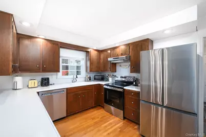 44 Thornwood Drive, Poughkeepsie, NY 12603 - Photo 5